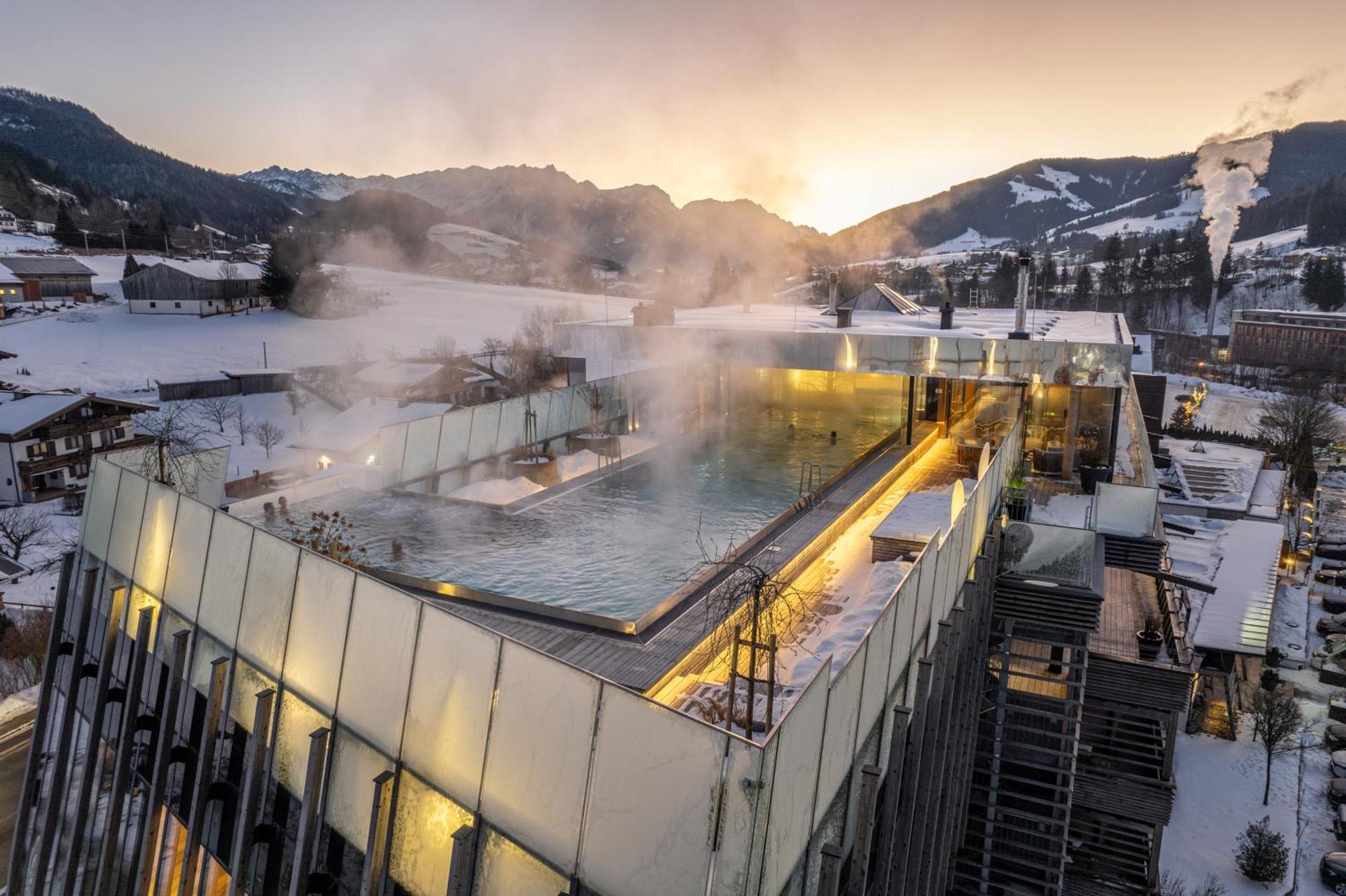 Hotel Salzburger Hof Леоганг Экстерьер фото